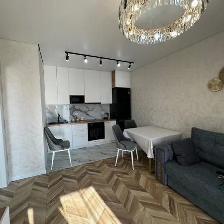 Апартаменты Гранд Виктория Promyshlennyy Exterior photo